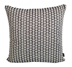 ALMOFADA RAVENA PRETA 50X50 COM CHEIO